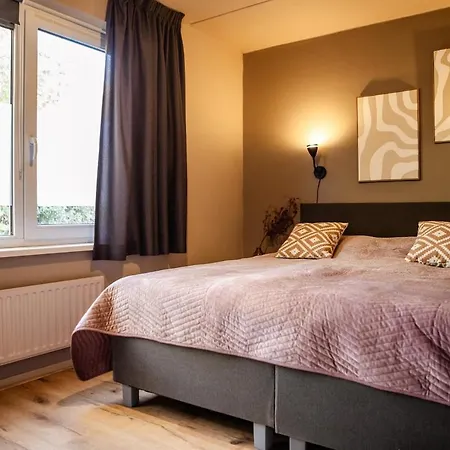 Tatil Evi Sfeervol Met Sauna Omgeving Breda - Vp100 Hoeven
